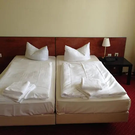 多摩莫蒂尔酒店 2* 杜塞尔多夫