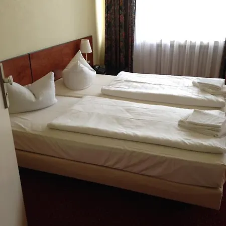 Domo Mondial Hotel