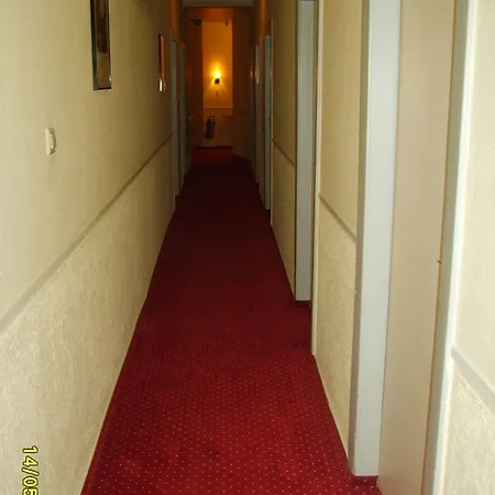 Hotel Domo Mondial