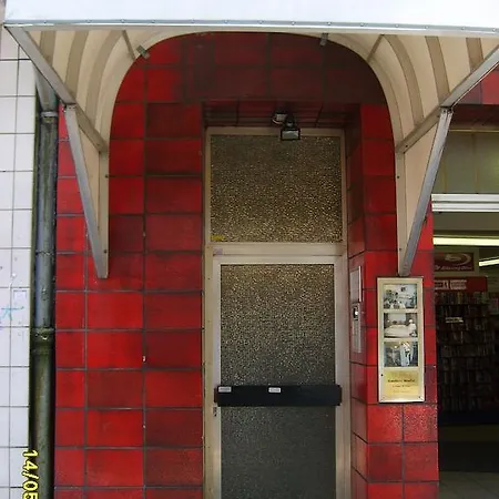 Domo Mondial מלון 2*