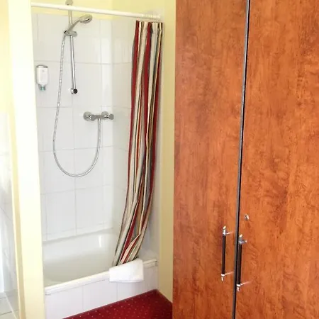 מלון Domo Mondial 2*