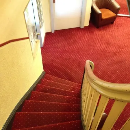 Hotel Domo Mondial